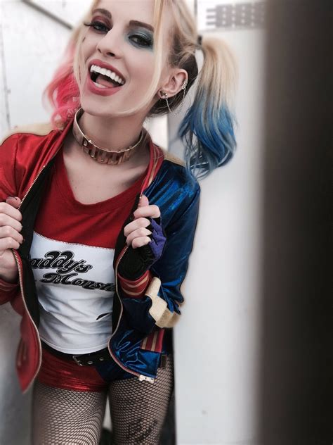 Watch Thick <strong>Harley Quinn Cosplay porn</strong> videos for free, here on <strong>Pornhub. . Harley quinn cosplay porn